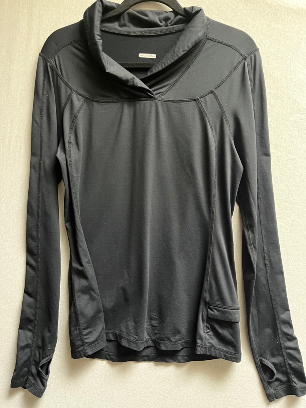 Lululemon Black Long Sleeve Cowl Neck Pullover Thumbholes Pocket Sz 8/ S